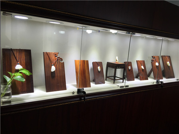 精品展示